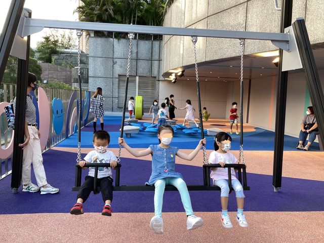 《天水圍免費戶外遊樂場~+WOO嘉湖樂園》 《天水圍免費戶外遊樂場~+WOO嘉湖樂園》