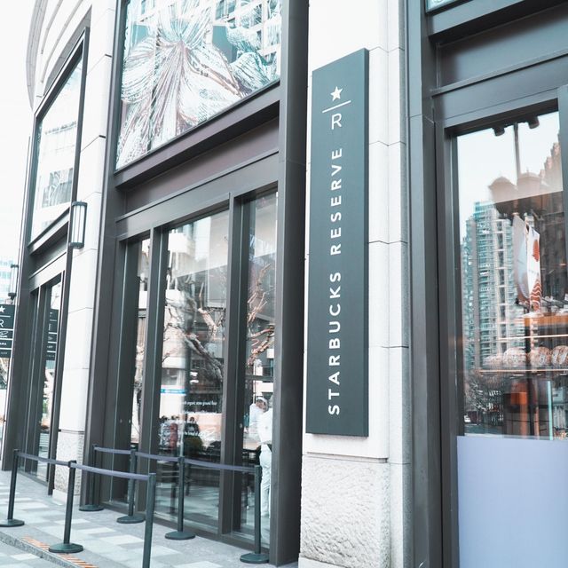 Biggest Starbucks in China ☕️ 