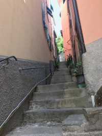 Walking around Monterosso at sunset 