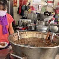 魯肉張豬腳爌肉飯
