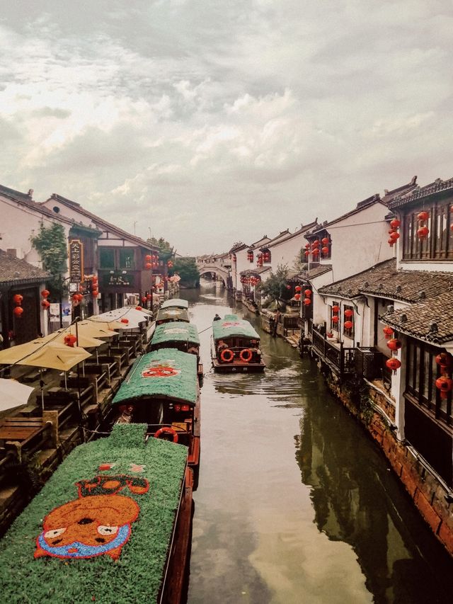 Picturesque Canal Street in Suzhou 🛶