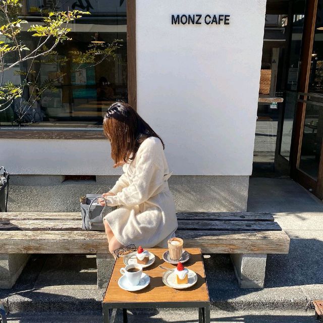 Mons Cafe