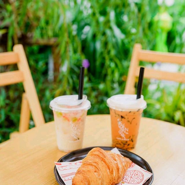 Seventeenth.canal_official 🏡☕🍹