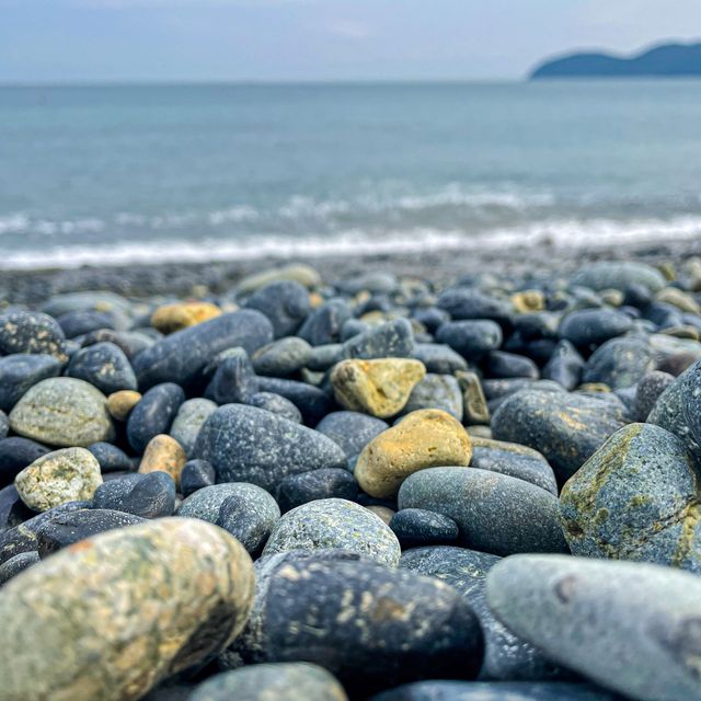 특별한 소리를 들을 수 있는, 흑진주몽돌해변🌊