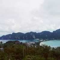 เกาะพีพีในวันที่ฝนพรำ