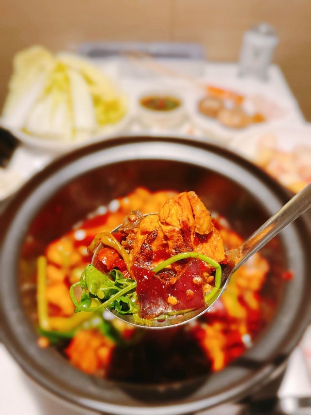 $128免加一任食雞煲🦑