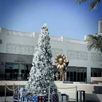 Art and love in Yas island