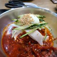 현지인이 추천한 광안 밀면 '본가제일면가'
