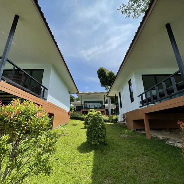 ที่พักติดทะเล “เมาน์เท็น รีสอรท”