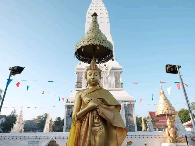 ไหว้พระธาตุท่าอุเทน นครพนม