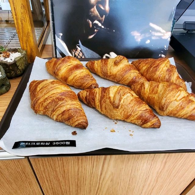 [카페투어] 맛있는 스콘이 생각날땐, From coffee