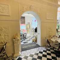 ⚜️人氣打卡餐廳ROYAL INN 