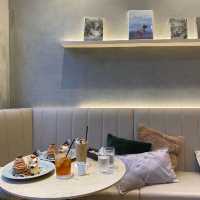 cafe & books bibliotheque