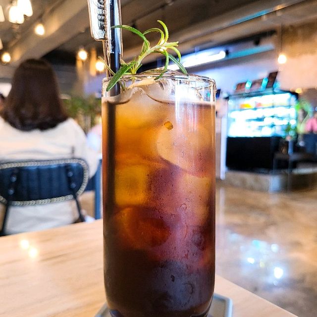 산본역 카페, 언타이커피