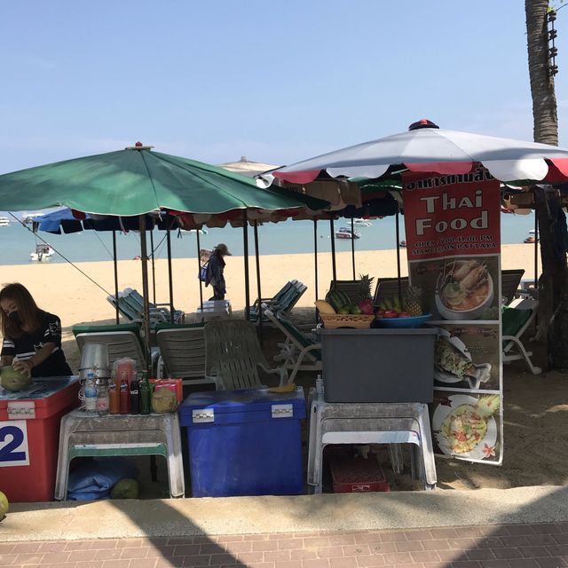 Weekend on the beach, Pattaya 