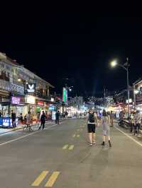 ถนนสายบันเทิงของเมืองเสียมเรียบ