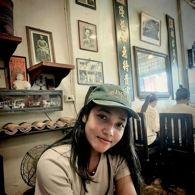 โอ้วเอ๋วภูเก็ต