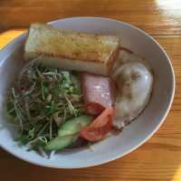 ☕️ 適合在悠閒的早上來吃早餐的咖啡店 — Kirin Cafe(樹林)