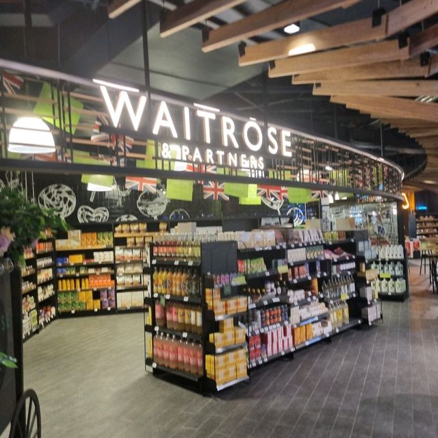 A Supermarket that has everything(Photo Ed)