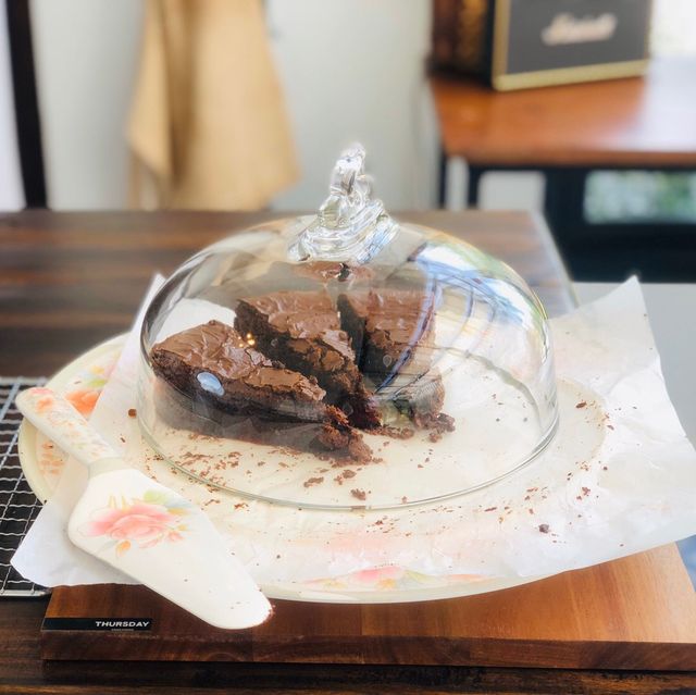 Thursday Khuan Khanun  ☕️🧁..