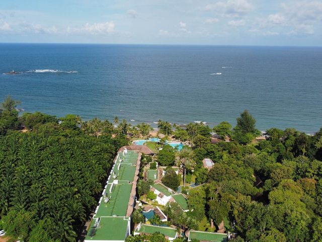Eden Beach ที่พักหรูสไตล์บาหลี ยืนหนึ่งยาานเขาหลัก