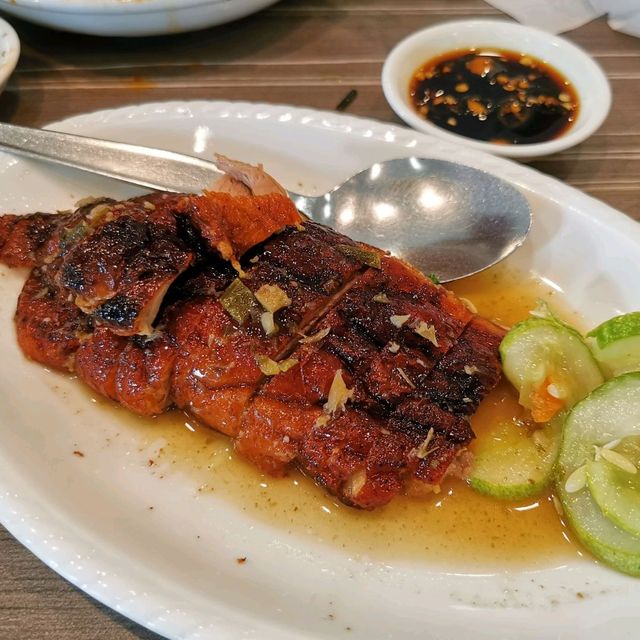 มาทานอาหารจีนรสดั้งเดิมที่ พูลสินภัตตาคาร กัน 😋