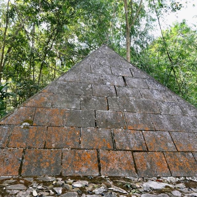 พาชม ปิรามิดโบราณแห่งเมืองจันท์