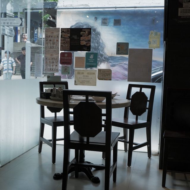 歌賦街隱蔽上海菜，午市套餐很豐富 