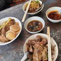 ร้านก๋วยเตี๋ยวบุฟเฟ่ต์ 99 บาท‼️