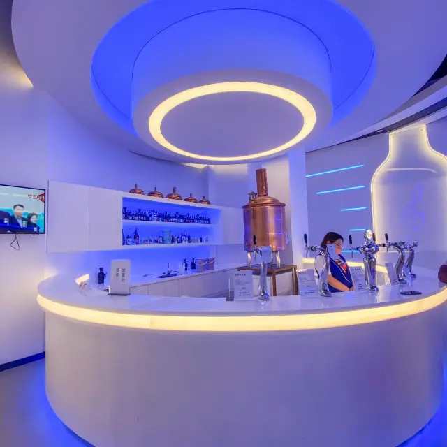 GAMING 🎮AND FREE BEERS 🍻 IN A MUSEUM⁉️