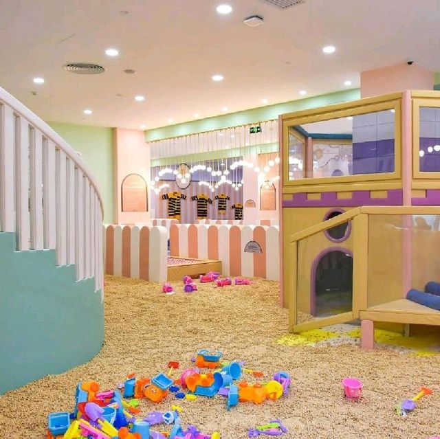 Q-Box Hotel Shanghai Sanjiagang