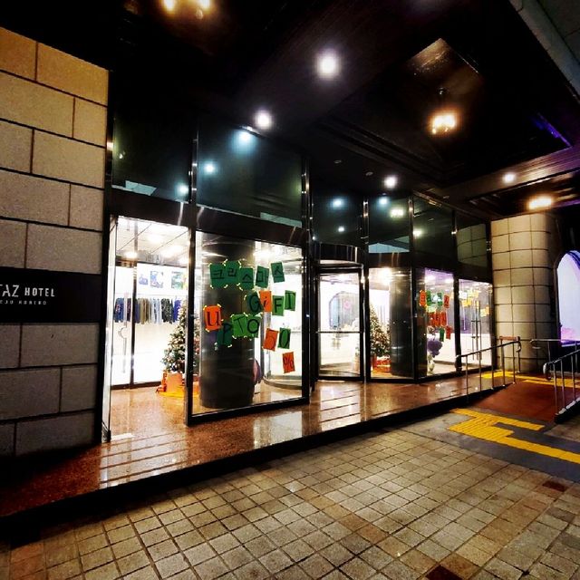 [제주 여행] 동문시장 옆 가성비숙소, 스타즈호텔 제주 로베로