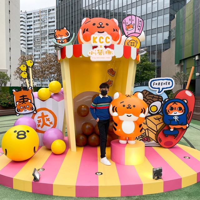 台灣小勞撫殺入香港過新年