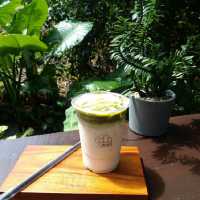 มาทะเลแล้วคิดถึง"เขา" ต้องที่นี่ Black House Cafe