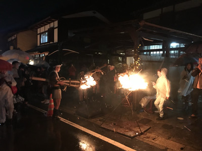 京都】京都三大奇祭!鞍馬の火祭りをご紹介 | Trip.com 京都】京都三大奇祭!鞍馬の火祭りをご紹介 | Trip.com