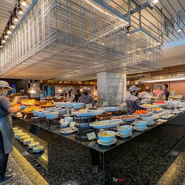 ที่พักติดริมชายหาด rooftop beachbar seafood 