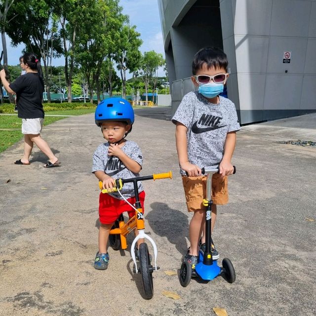 Fun at Marina Barrage 