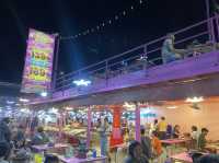 มันปาก หมูกะทะ ตลาดนกฮูก