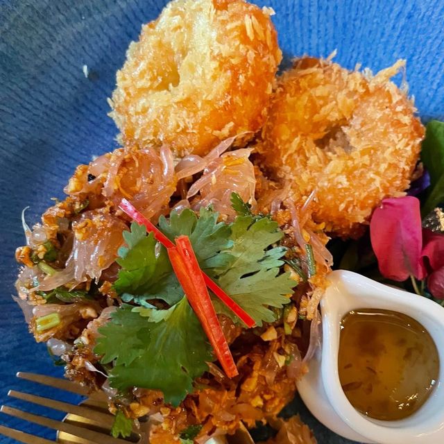 ทานอาหารที่คฤหาสน์เก่าแก่อายุกว่า 100 ปี 