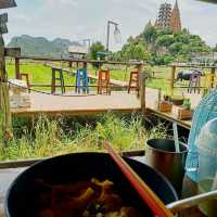 รักษ์คันนา คาเฟ่ที่มีก๋วยเตี๋ยวห้อยขา