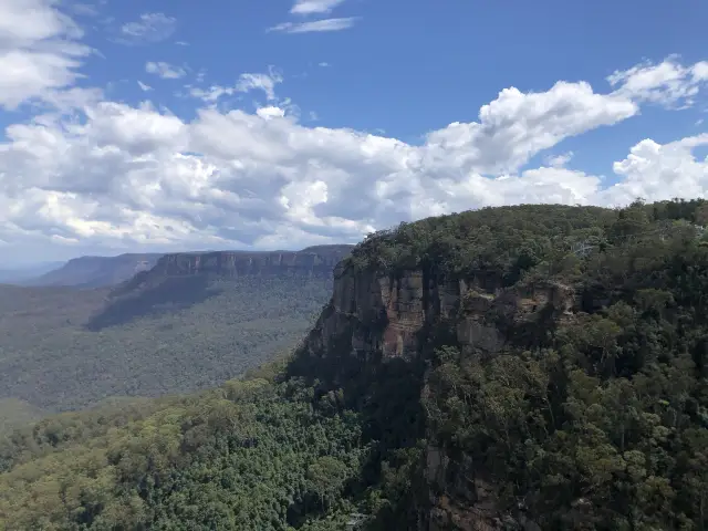 風和日麗的blue mountain