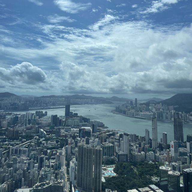 雲霄上的結婚紀念日 Ritz Carlton Staycation Stay and Dine Package