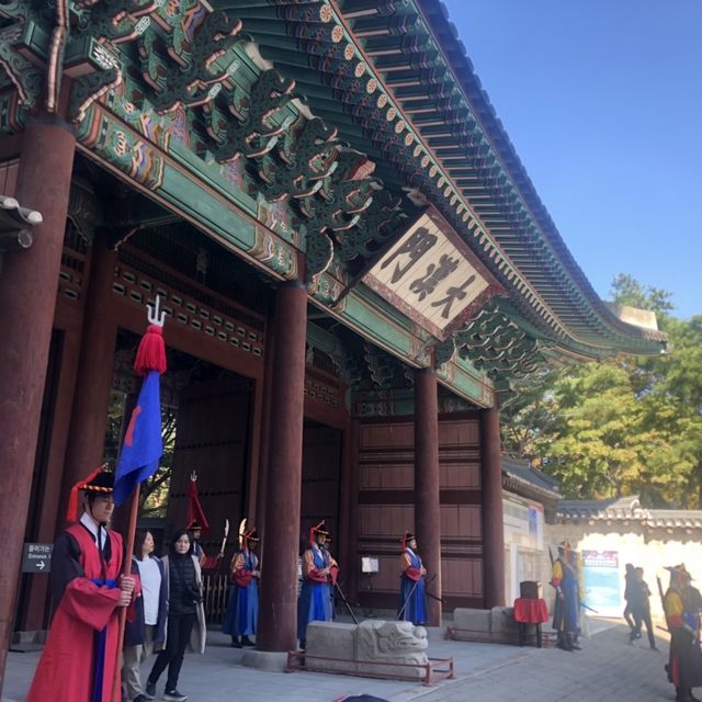 서울 시청 옆 단풍길 나들이_덕수궁 돌담길