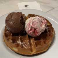 Twenty Grammes, ice cream parlour
