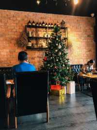 Sprucy Cafe & Bakery 
