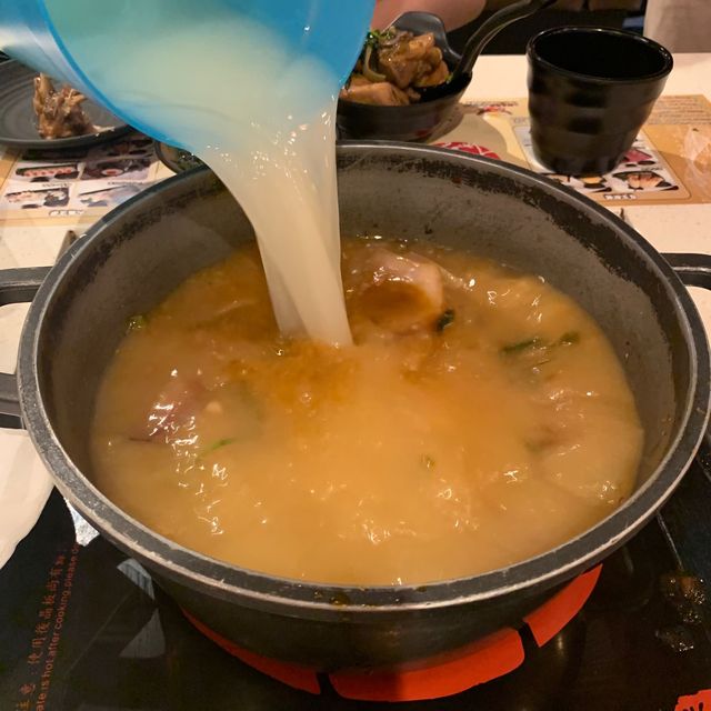 銅鑼灣雞煲專門店🐓必點火焰麻辣雞煲