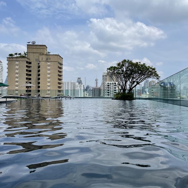 Grande Centre Point Sukhumvit swimming pool