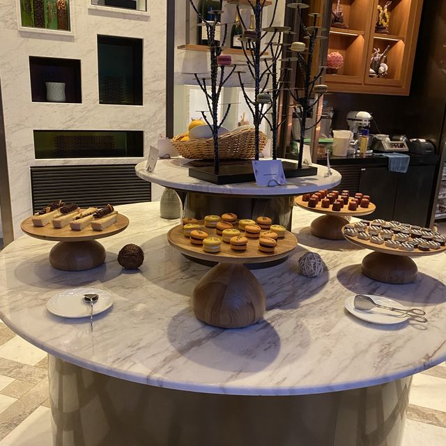 Bon appétit - Semi Buffet Dinner
