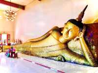 กราบพระนอน(ตะแคงซ้าย) องค์ใหญ่ที่สุดของไทย