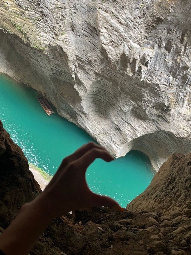 Want to go to Pingshan with the person you like to see the Love Gorge.